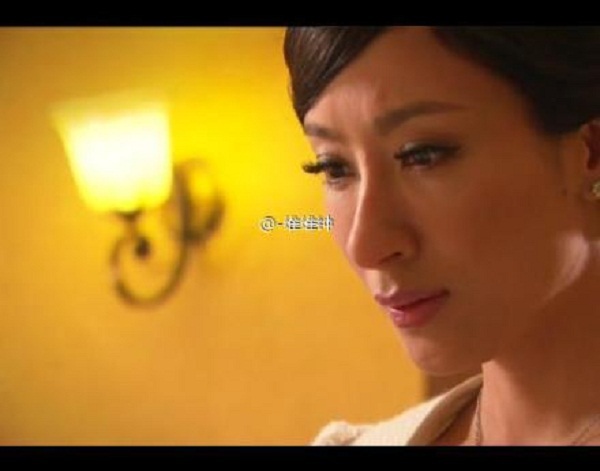 Mũi của Dương Di - Ảnh Hậu TVB 2012 ngày càng... đáng sợ 13