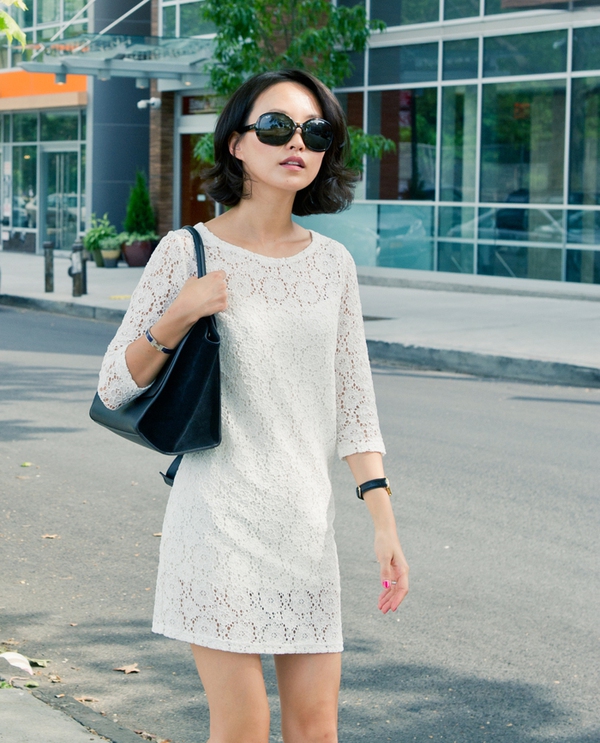 Little White Dress - chiếc váy 