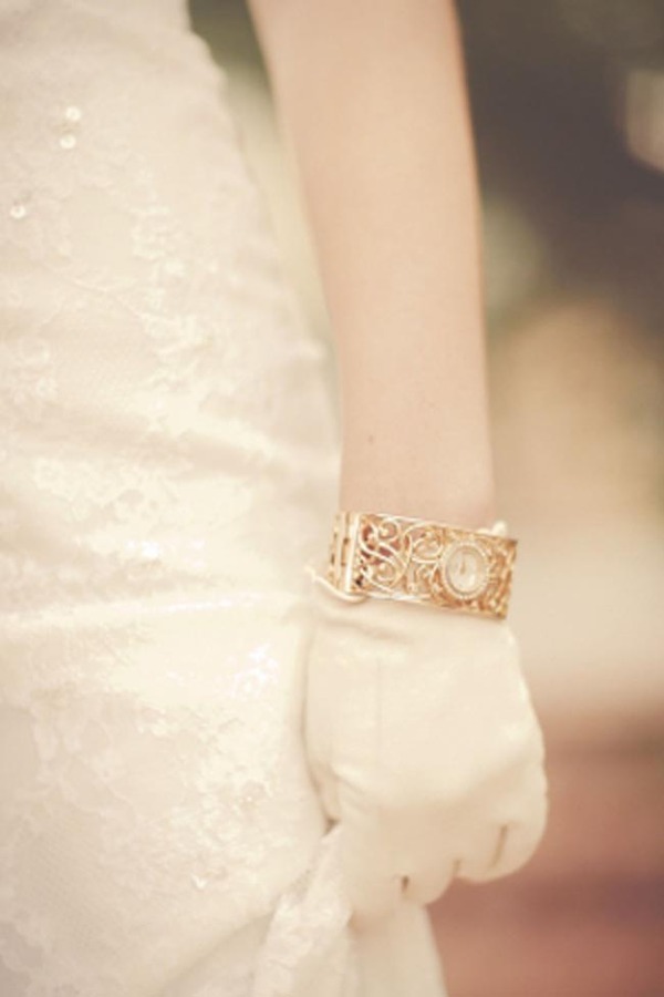 Những mẫu găng tay cô dâu tuyệt đẹp cho đám cưới mùa thu 7