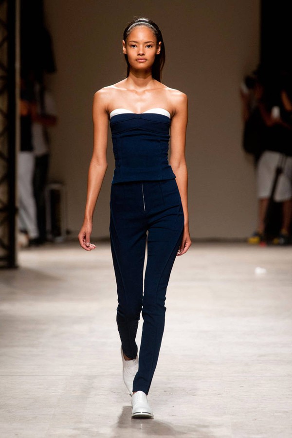 2 NTK gốc Việt trình diễn BST mới tại Paris Fashion Week 27 2 NTK gốc Việt trình diễn BST mới tại Paris Fashion Week 27