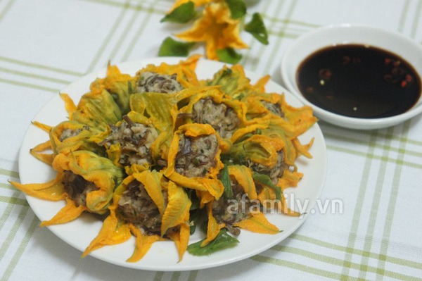 B&ocirc;ng b&iacute; nhồi thịt hấp đẹp mắt ngon miệng 1