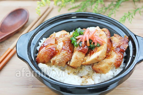 Bữa trưa văn ph&ograve;ng ngon với cơm g&agrave; kiểu Nhật 1