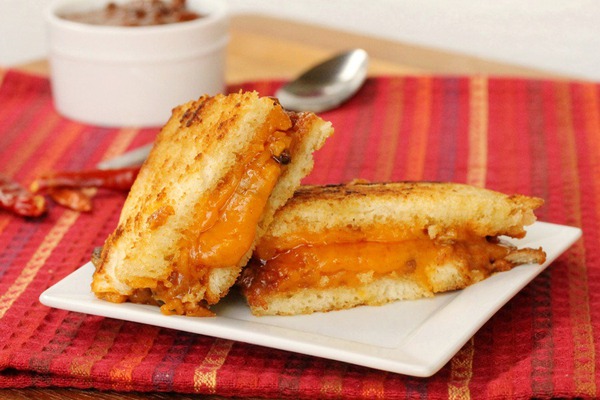 3 bước đơn giản l&agrave;m sandwich ph&ocirc; mai cho bữa s&aacute;ng 5