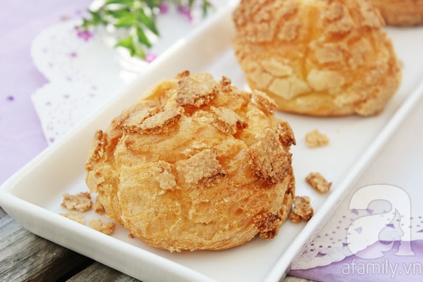 "Kho&aacute;c &aacute;o" mới cho m&oacute;n b&aacute;nh su kem quen thuộc 14