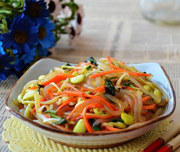 Salad rau mầm vừa giòn vừa mát 1