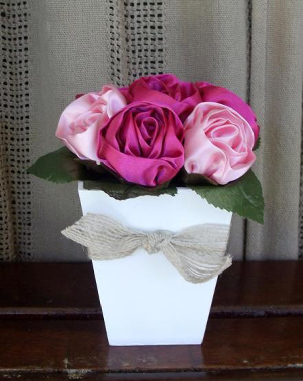 Cách làm hoa hồng vải đơn giản mà đẹp 11