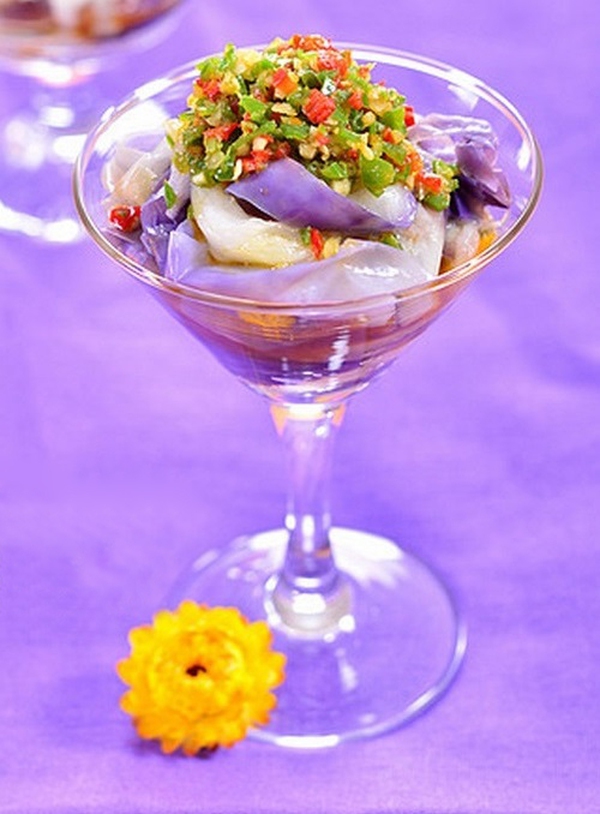 Tươi mới dễ ăn với món salad cà tím 13