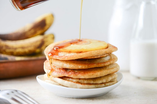 Bữa sáng ngon với pancake chuối dứa thơm phức 9