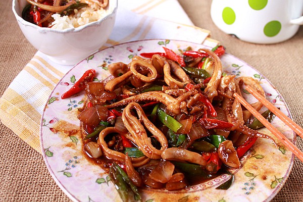 Xuýt xoa món mực xào chua cay làm dễ ăn ngon 14 Xuýt xoa món mực xào chua cay làm dễ ăn ngon 14