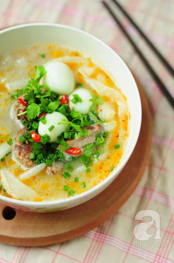 Bánh canh trứng cút đổi món cuối tuần 20