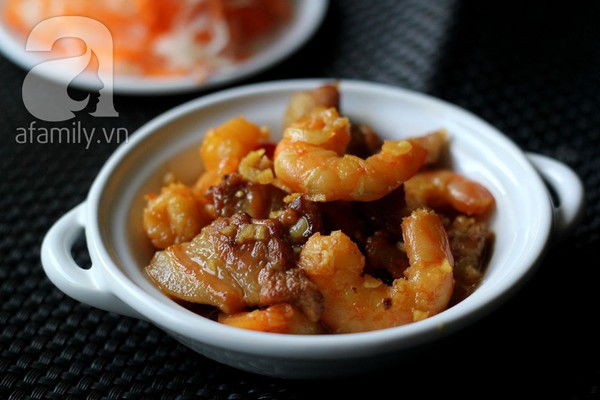 Thịt ba chỉ ram t&ocirc;m đậm đ&agrave; ngon cơm 20