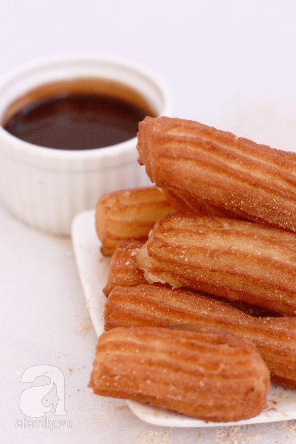 Xốp giòn món quẩy chiên Churros từ Tây Ban Nha 1