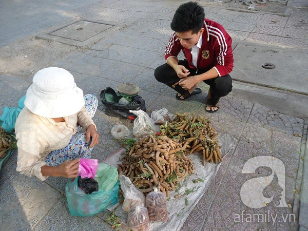 Thực hư câu chuyện ông lão bán me nghèo gây tranh cãi  5