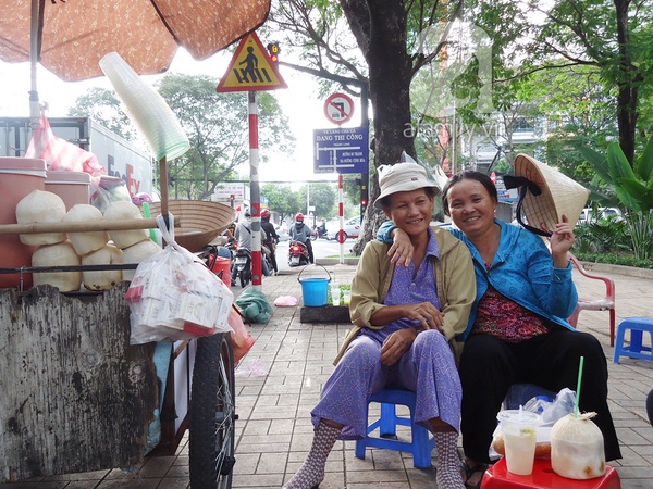 Nặng gánh mưu sinh giữa nắng Sài Gòn 10