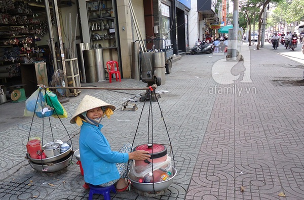 Nặng gánh mưu sinh giữa nắng Sài Gòn 3