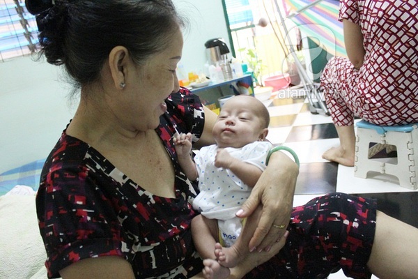 Gia đình sinh 5 đầu tiên tại Việt Nam: Ngày ấy -  bây giờ  4