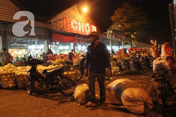 Đột nhập khu chợ siêu rẻ, hoạt động suốt ngày đêm 3 Đột nhập khu chợ siêu rẻ, hoạt động suốt ngày đêm 3