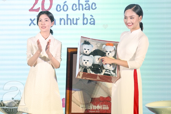 Em là bà nội của anh