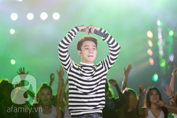 Liveshow Sơn T&ugrave;ng M-TP