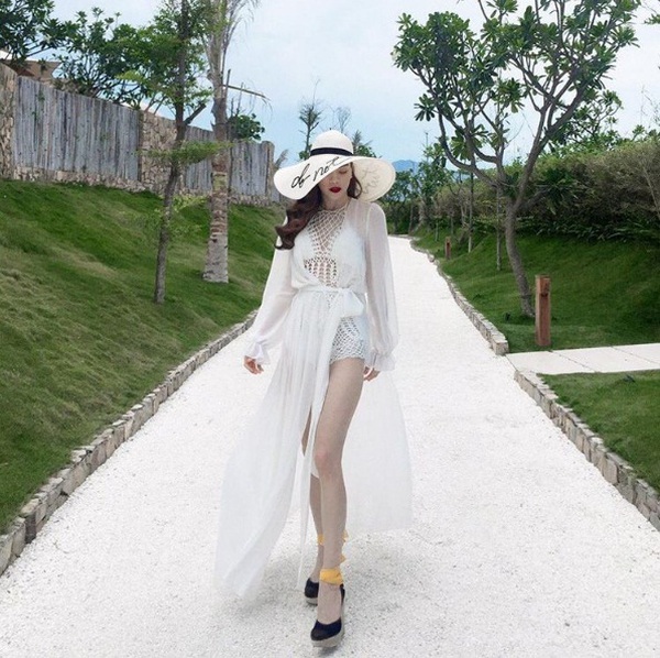 hồ ngọc h&agrave;