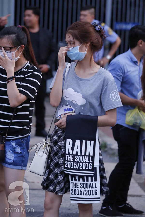 Fan Việt đón Bi Rain tại TP.HCM