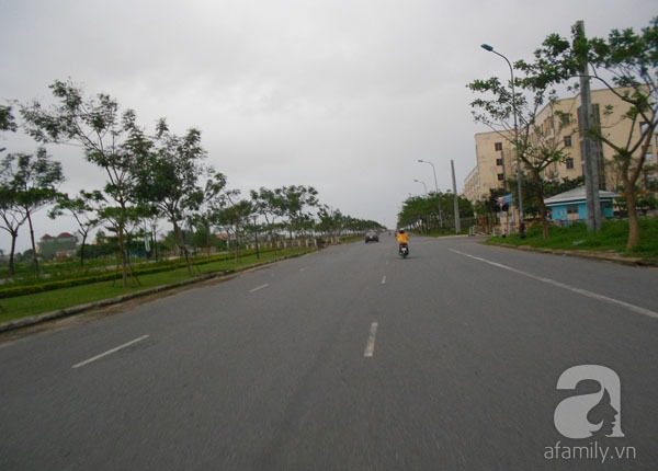 Đà Nẵng: Trời mưa to, gió mạnh, đường xá vắng vẻ 11
