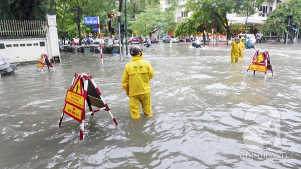 Ảnh hưởng của siêu bão Haiyan: Hà Nội có thể bị ngập do mưa rất to 1