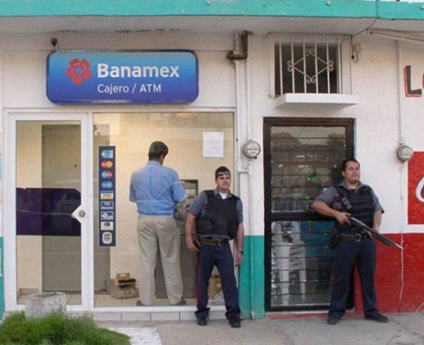 hinh-anh-tai-ATM