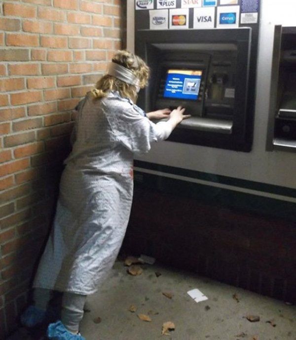 hinh-anh-tai-ATM