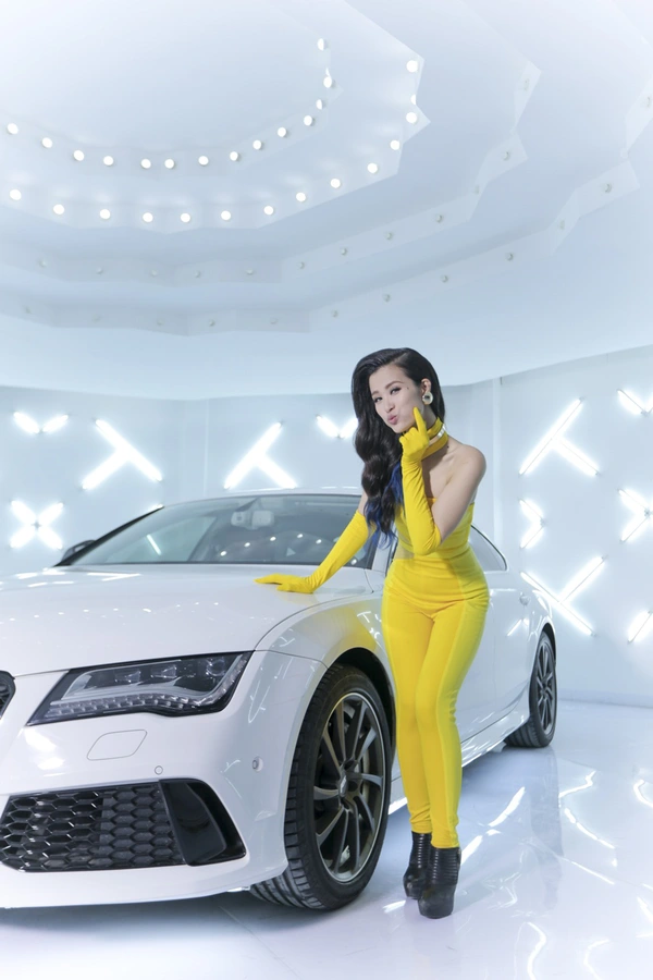 Đ&ocirc;ng Nhi gợi cảm trong MV 