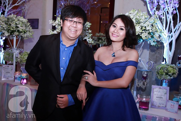 Vân Trang đưa người yêu điển trai tới dự tiệc cưới Lê Khánh 12