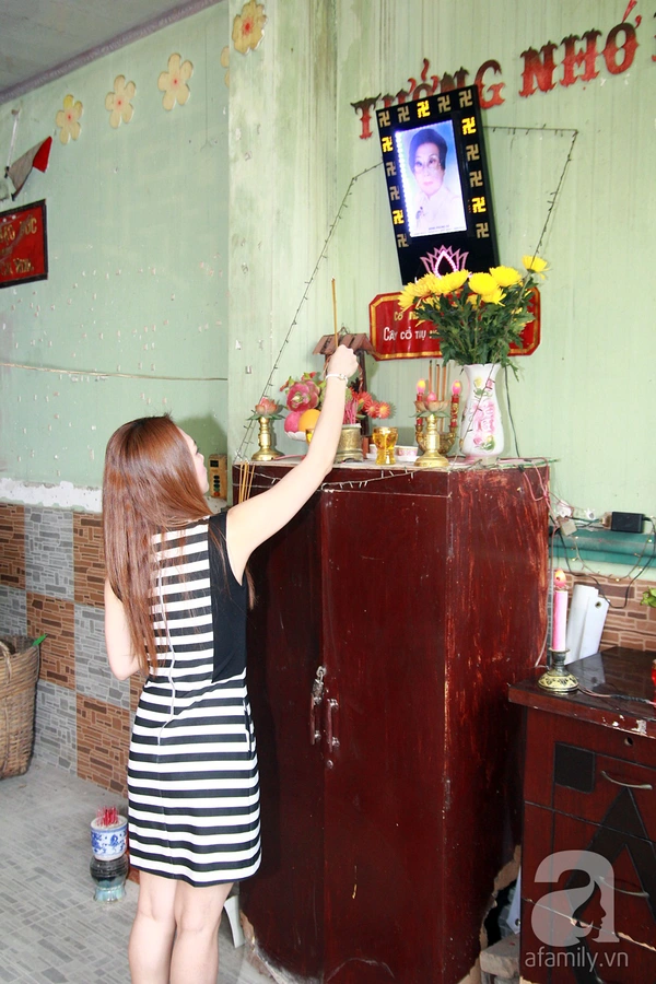 Mỹ T&acirc;m c&ugrave;ng fan nh&iacute; h&aacute;t tặng c&aacute;c nghệ sĩ cao tuổi 5