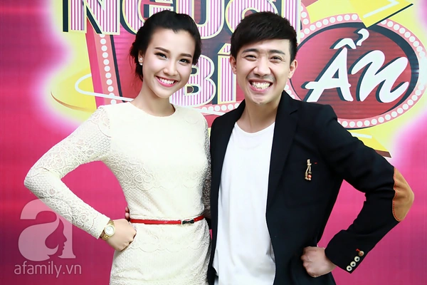 Ho&agrave;i Linh, Trấn Th&agrave;nh tung hứng trong buổi ra mắt 