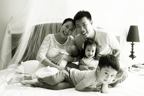 Gia đình 5 người nhà Ốc Thanh Vân rạng ngời trong bộ ảnh đen trắng 2