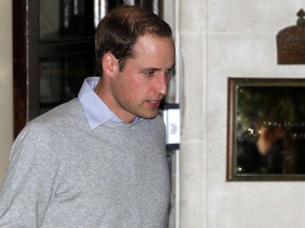 Hoàng tử William vào viện chăm vợ ốm nghén 3