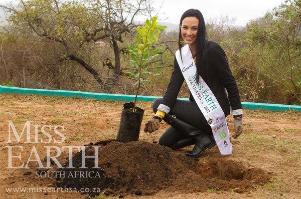 Hoa hậu Nam Phi được dự đoán sẽ trở thành Hoa hậu Trái Đất 3