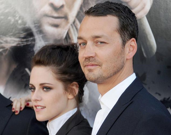 Kristen Stewart đ&atilde; ch&aacute;n ng&aacute;n Robert Pattinson 2