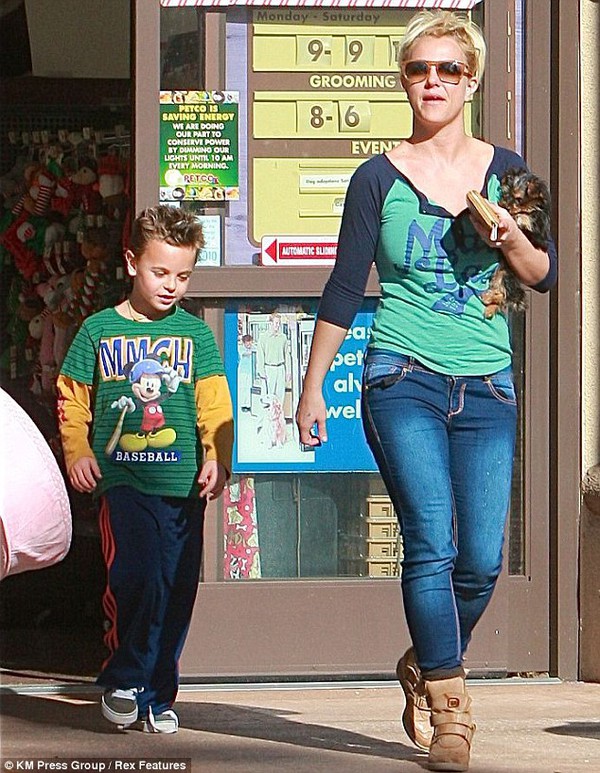 Em trai Kevin khẳng định là bố đẻ của con trai lớn Britney 2