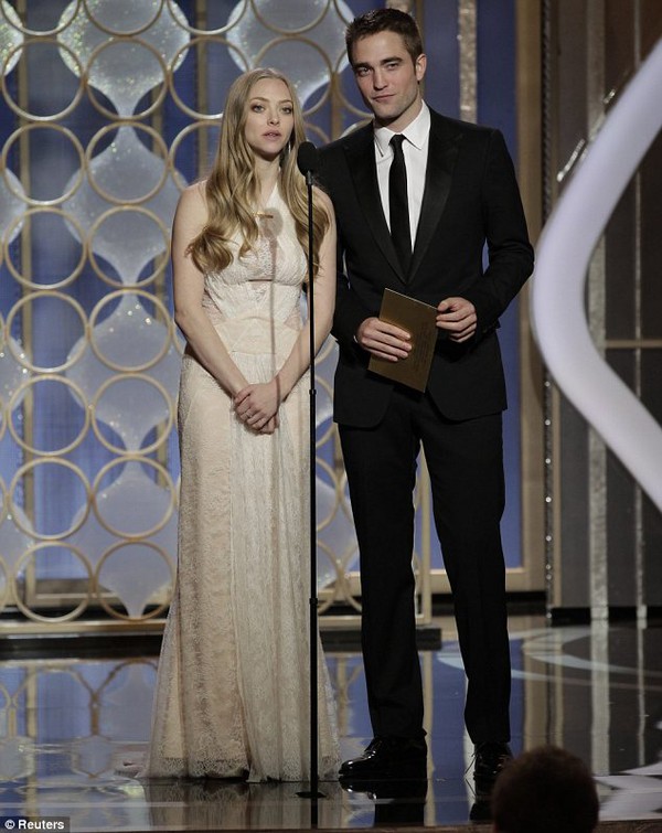 Robert Pattinson &ldquo;đ&aacute;&rdquo; Kristen Stewart 2