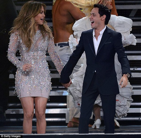 Chồng cũ Jennifer Lopez tuyên bố chia tay bạn gái 3