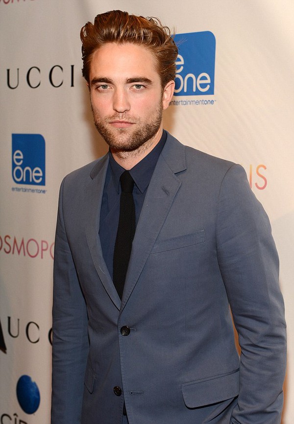 Robert Pattinson nhận 250 tỷ để đóng quảng cáo gợi tình 1