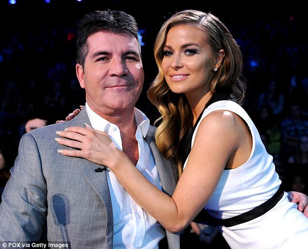 "Ông trùm" Simon Cowell chia tay bạn gái chóng vánh 1