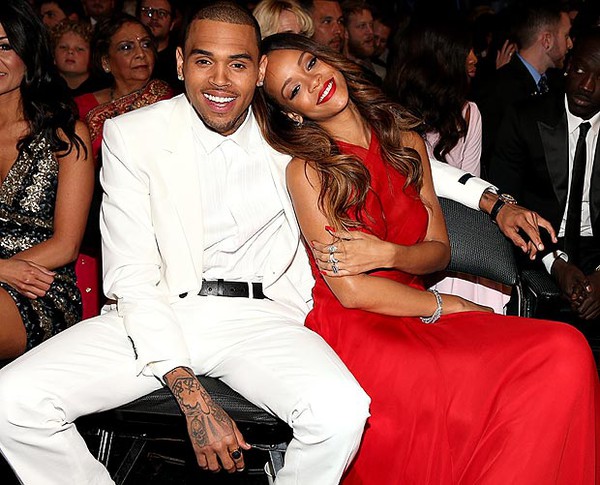 Rihanna và Chris Brown sẽ cưới vào tháng 7 tới 2