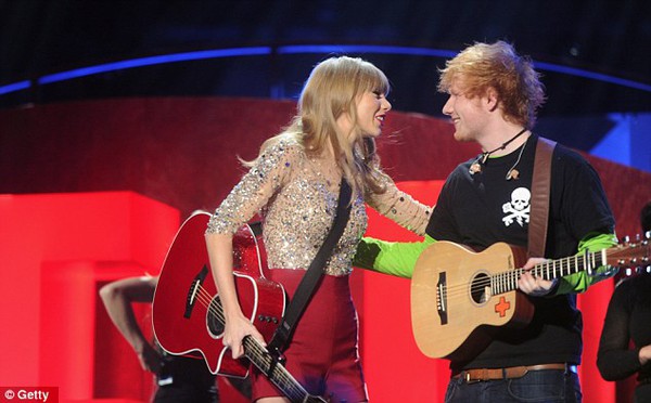 Ed Sheeran phủ nhận hẹn hò với Taylor Swift 2