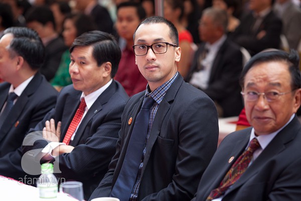 H&agrave; Tăng căng thẳng trong ng&agrave;y khai trương t&ograve;a nh&agrave; 