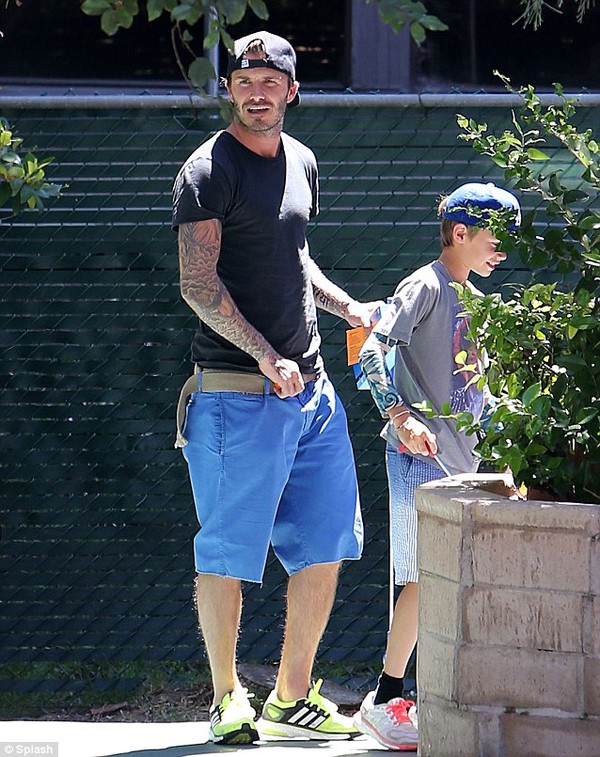 David Beckham huấn luyện con trai cưng chơi golf 3