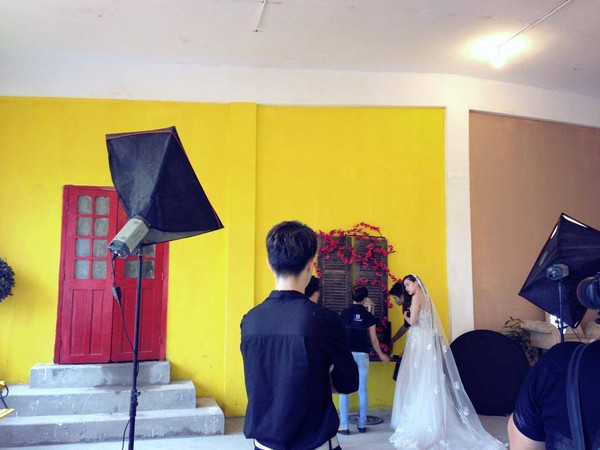 Ảnh hậu trường buổi chụp hình cưới của Hồ Ngọc Hà  2