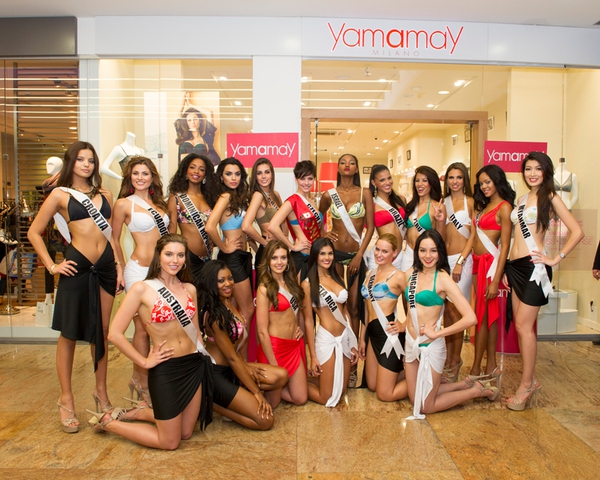 Thí sinh Hoa hậu Hoàn vũ mặc bikini sải bước trên sàn catwalk 1 Thí sinh Hoa hậu Hoàn vũ mặc bikini sải bước trên sàn catwalk 1