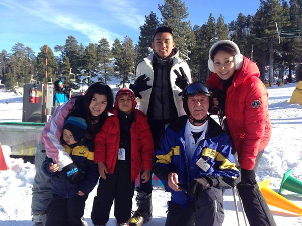 Hà Kiều Anh khoe ảnh đi trượt tuyết cùng các con ở Mỹ 6