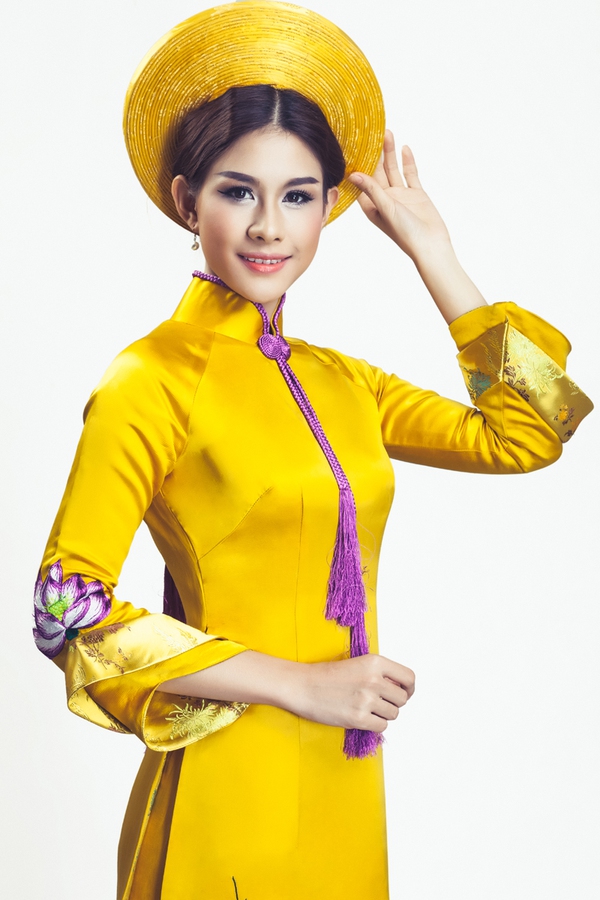 Tiết lộ trang phục áo dài Hương Trâm mang đi dự thi Hoa hậu Quốc tế 4